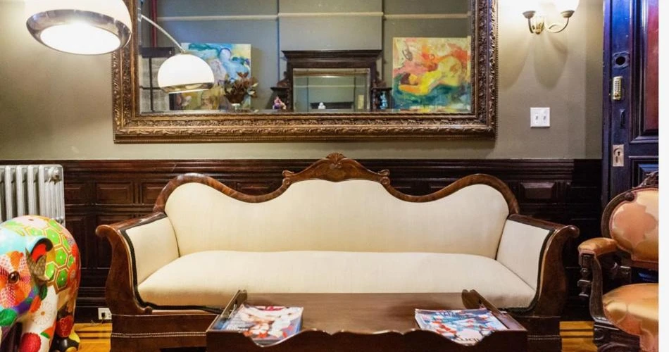 Best Business-Friendly Hotels Near Columbia University for Corporate Travelers